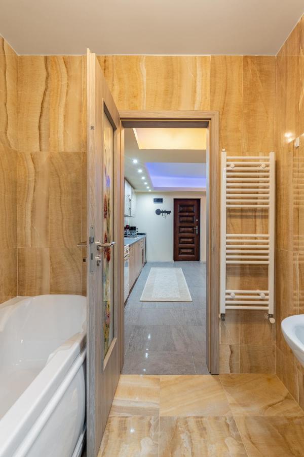 Alsama Zurqa Apartment Busteni Luaran gambar